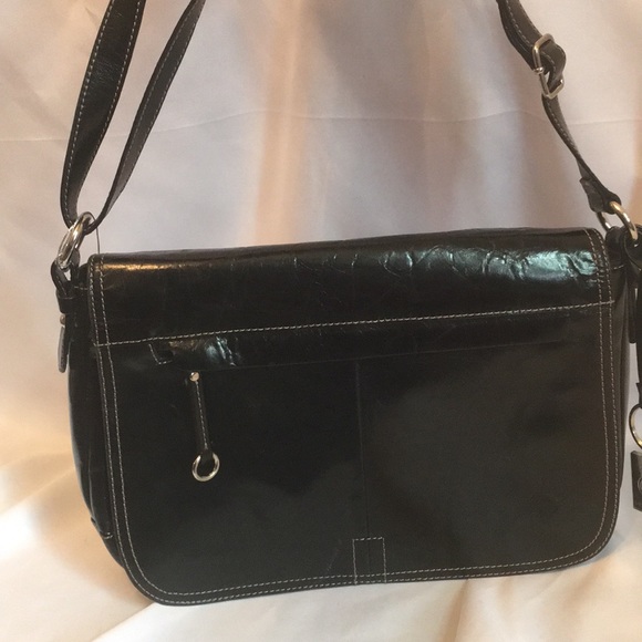 Giani Bernini Black shiny leather Purse Shoulder crossbody NWT - Picture 1 of 6